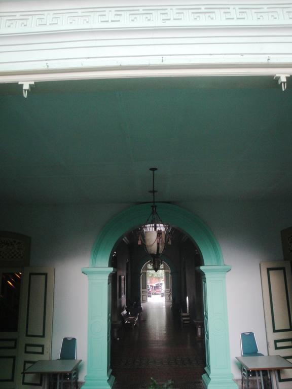 Hotel Trio Surakarta  Экстерьер фото