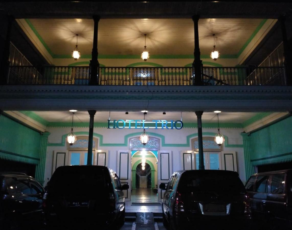 Hotel Trio Surakarta  Экстерьер фото